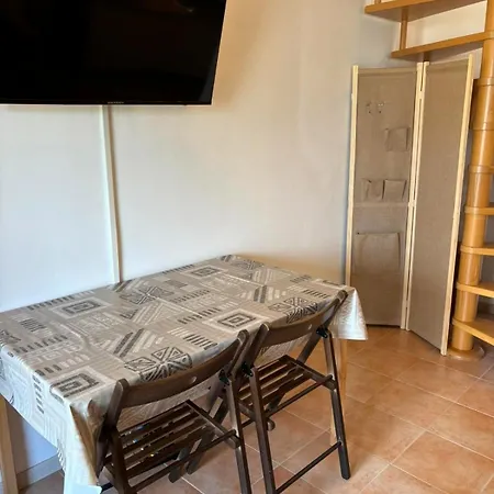 La Terrazza Dei Carpini شقة